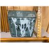Image 2 : WOOD CLOTHES DRYER, TOWEL HOLDER & TIN DUST BIN