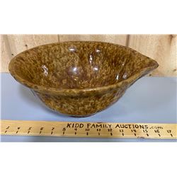 ANTIQUE SPONGEWARE MIXING BOWL