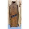 Image 1 : LARGE ANTIQUE WOODEN CABBAGE SLICER