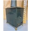 Image 3 : ANTIQUE CANDLE LANTERN MOVIE CAMERA