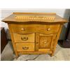 Image 1 : ANTIQUE MAPLE WASHSTAND