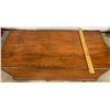 Image 3 : ANTIQUE TRUNK