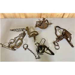 LOT OF 5 COLLECTIBLE STEEL TRAPS