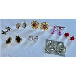 COSTUME JEWELRY - EARRINGS