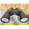 Image 2 : BUSHNELL STORE DISPLAY - 21" X 24" PLASTIC