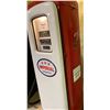 Image 2 : WAYNE GAS PUMP - IMPERIAL ESSO 3 STAR
