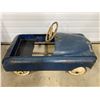 Image 2 : VINTAGE PEDAL CAR