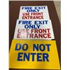 Image 1 : LOT OF 4 PLASTIC 'FIRE' SIGNS