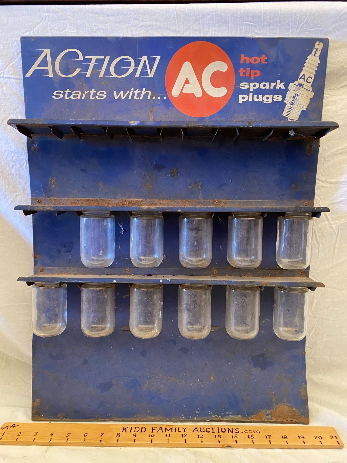 Spark Plug Display Embry Riddle AC SPARK PLUGS TIN DISPLAY - Kidd Family Auctions