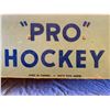 Image 3 : ORIGINAL 6 "PRO" HOCKEY GAME COMPLETE WITH MEN & NETS