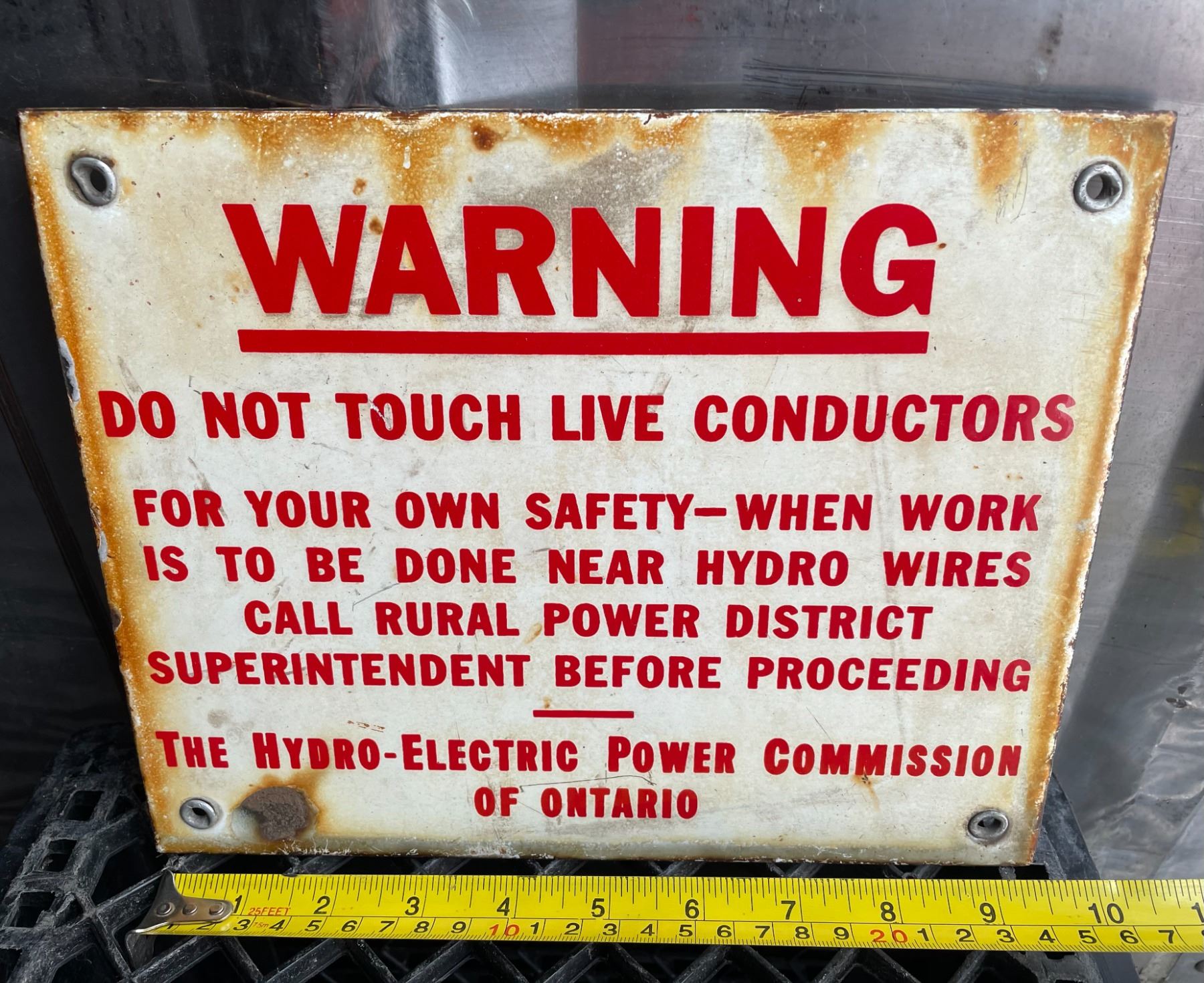 Hydro Interruption Sign HYDRO WARNING SSP SIGN - Kidd Family Auctions
