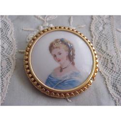 LOVELY VINTAGE LIMOGES LADY BROOCH #1251975