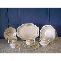 Eternal Beau China by Johnson Brothers 30 Piece#1256974