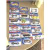 Image 1 : 16 Assorted Hot Wheels Cars  #1231469