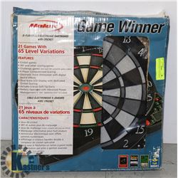 HALEX 8 PLAYER LCD ELECTRONIC