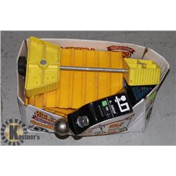 BOX OF TRAILER ACCESSORIES; 2" RECEIVER HITCH &
