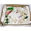 Image 1 : CHRISTMAS- ASSORTED LOT OF ORNAMENTS