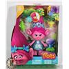 Image 1 : TROLLS POPPY AND TROLL BABY SET