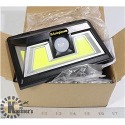 LOT OF 2 NEW SOLAR SECURITY LED LIGHTS