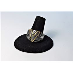 10)  GOLD AND SILVER 2 TONE RING