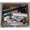 Image 1 : ELECTRONICS- BOX LOT ASSORTED