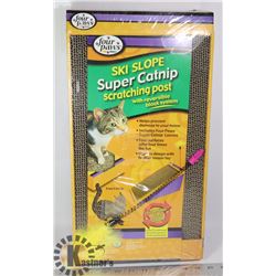 NEW SKI SLOPE SUPER CATNIP SCRATCHING POST