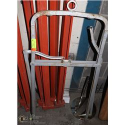 VINTAGE METAL HAY BALE LIFTER