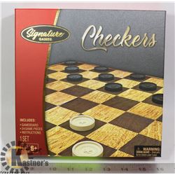 CHECKERS GAME IN BOX  NEW