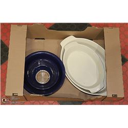 MIXING BOWLS WITH TWO SERVING PLATES