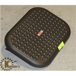 RUBBERMAID HOME OFFICE ADJUSTABLE FOOTREST
