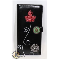 NEW SHAG WEAR WOMENS WALLET