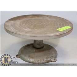 AMACO 12 INCH POTTERS GLAZING AND TRIMMING WHEEL