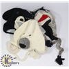 Image 1 : LOT OF 3 ANIMAL FACE TOQUES