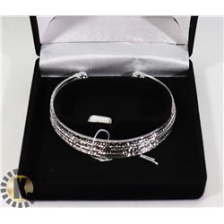 NEW SILVER PLATED BANGLE BRACELET IN VELVET CASE