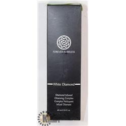 FOREVER FLAWLESS WHITE DIAMOND CLEANSING COMPLEX