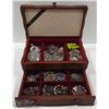 Image 1 : VINTAGE JEWELRY BOX WITH CONTENTS