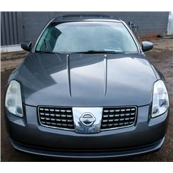 2004 NISSAN MAXIMA SE