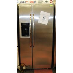 GE STAINLESS STEEL 33" 22CU FT SIDE BY SIDE FRIDGE