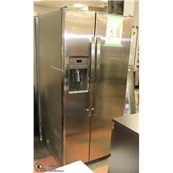 GE 23.2 CUFT S/S SIDE BY SIDE REFRIGERATOR