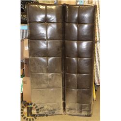 CLICK CLACK FUTON NEEDS REPAIR