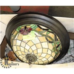 DECORATIVE LIGHT FIXTURE