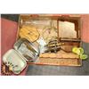 Image 1 : FLAT OF ASSORTED ESTATE ITEMS
