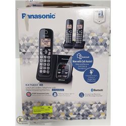 SET OF 4 PANASONIC CORDLESS HOME PHONES