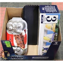 NEW GINGERBREAD LOAF PAN 9 INCH X 5 INCH,