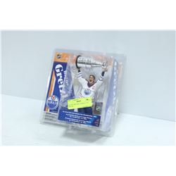 WAYNE GRETZKY STANLEY CUP WIN FIGURINE