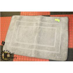 GENUINE RALPH LAUREN BATH RUG