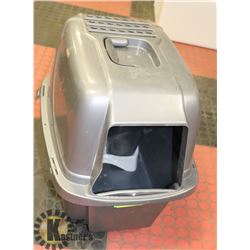 KITTY LITTER HOUSE-CLEAN AND FOOD DISPENSER