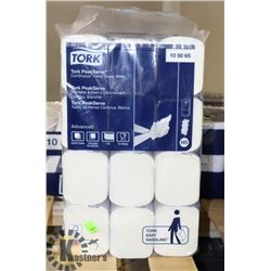 CASE OF TORK CONTINUOUS HAND TOWELS
