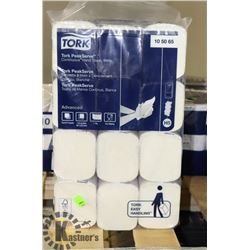 CASE OF TORK CONTINUOUS HAND TOWELS