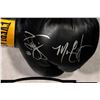 Image 4 : Autographed Boxing Glove By Manny Pacquiao and Miguel Cotto